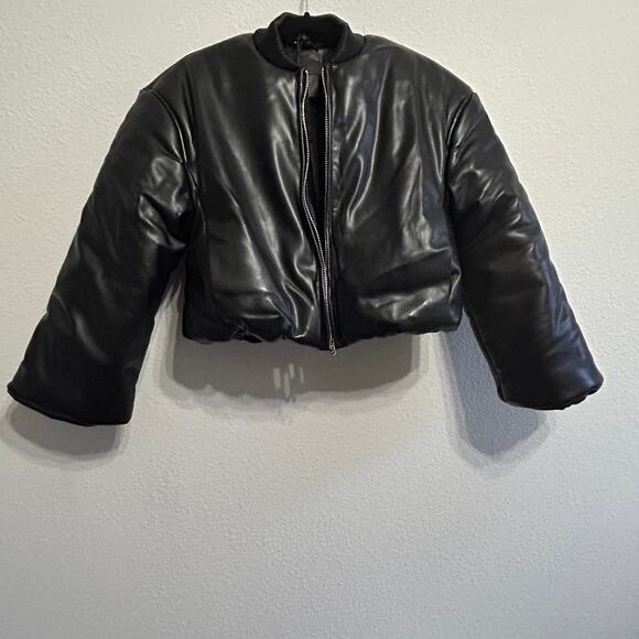 NEW Free People x BlankNYC Bold Blend Faux Leather Crop Puffer Bomber Jacket XS - Picture 3 of 11